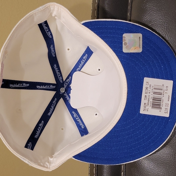 Throw back Mitchell and ness Indianapolis Colts Nfl alt logo - Picture 2 of 6